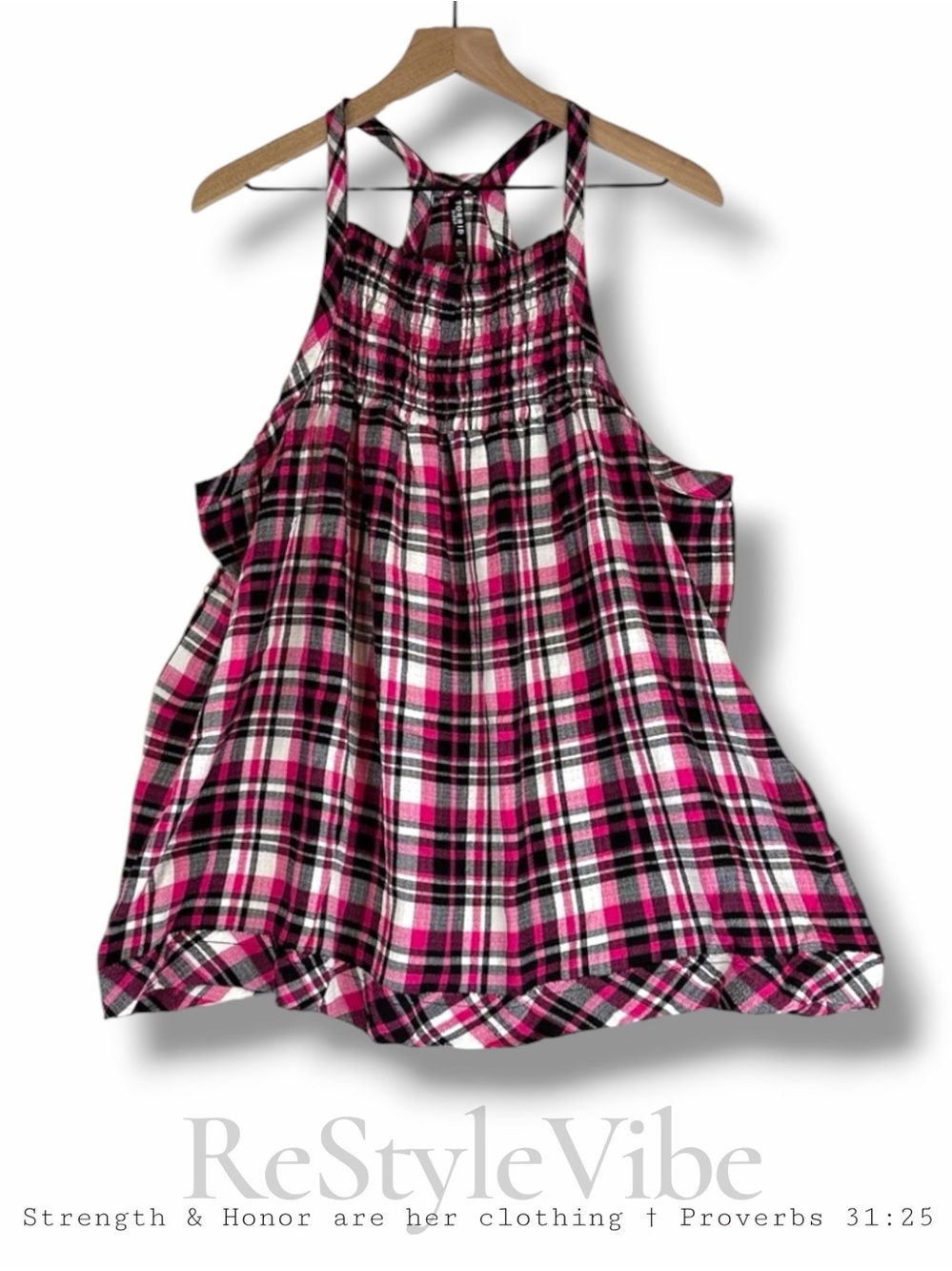 TORRID Women’s Size 3 3X 22-24 Top Shirt Tank Sleep Plaid Stretch NWT Smocked